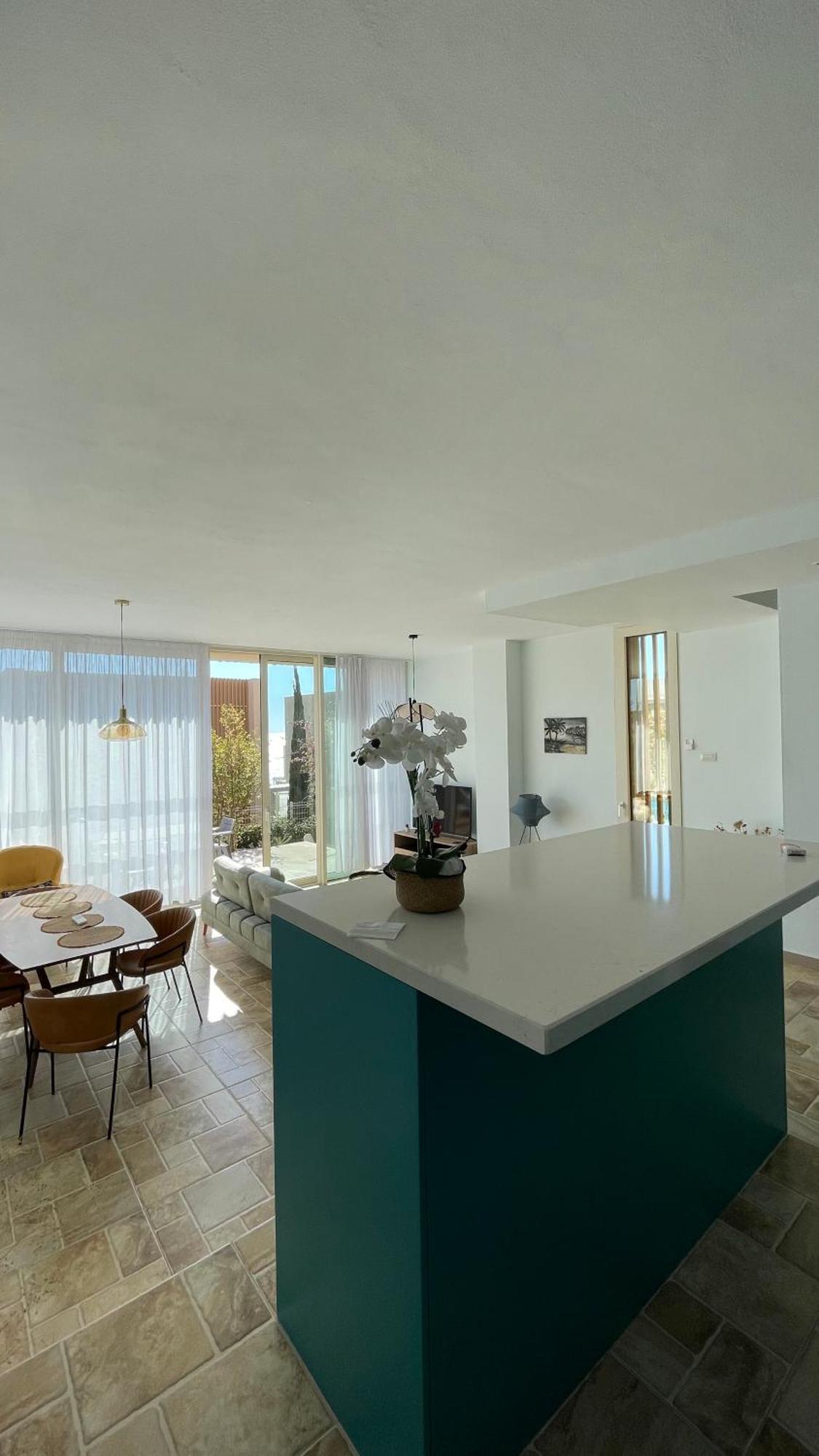 Four C Three Bedroom Big Deluxe 35 Apartamento Palasë
